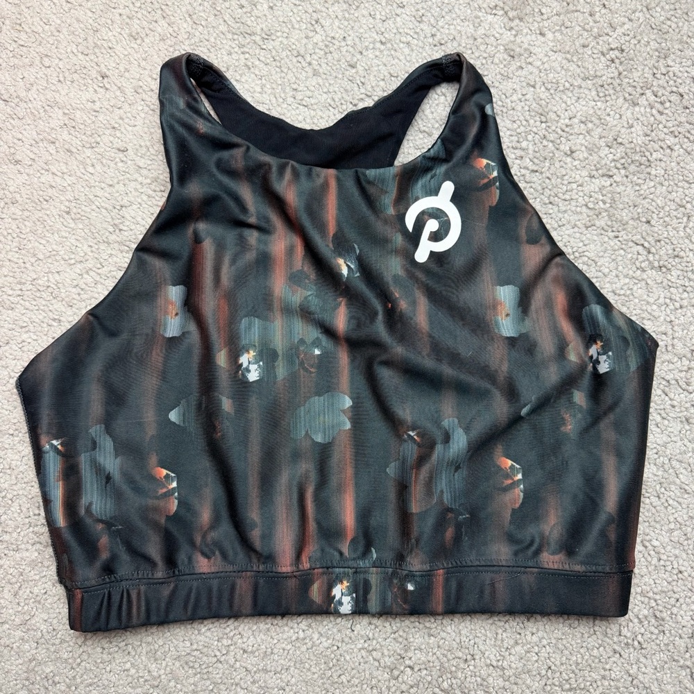 Peloton sports bra size L